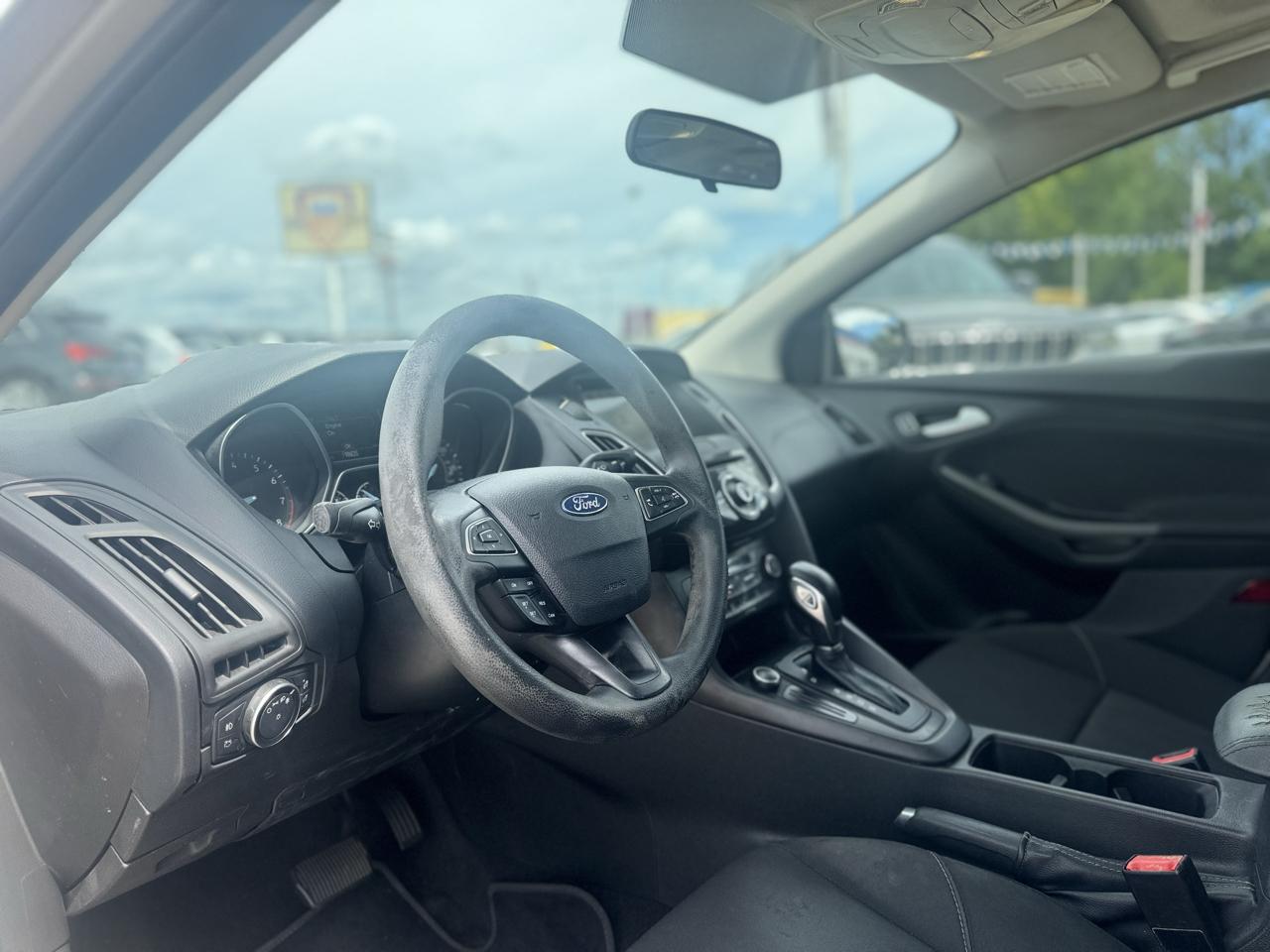 Ford Focus photo 27