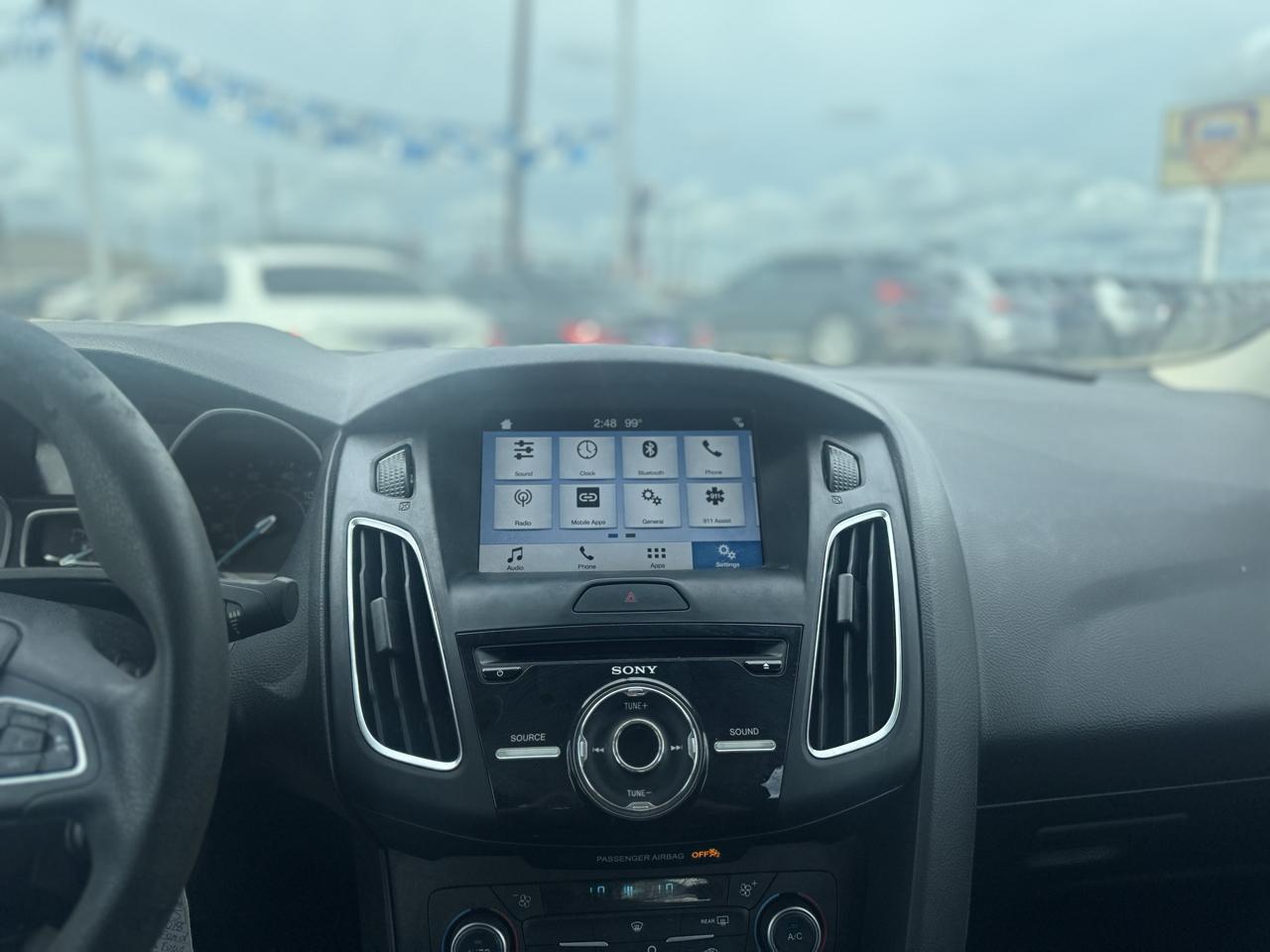 Ford Focus photo 32