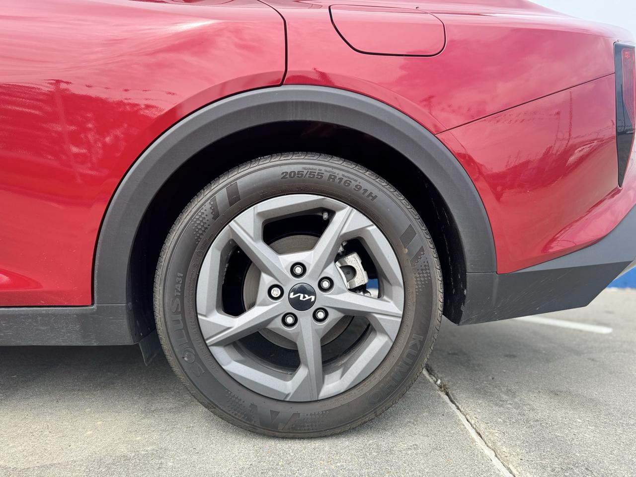 Kia K4 LX 2025