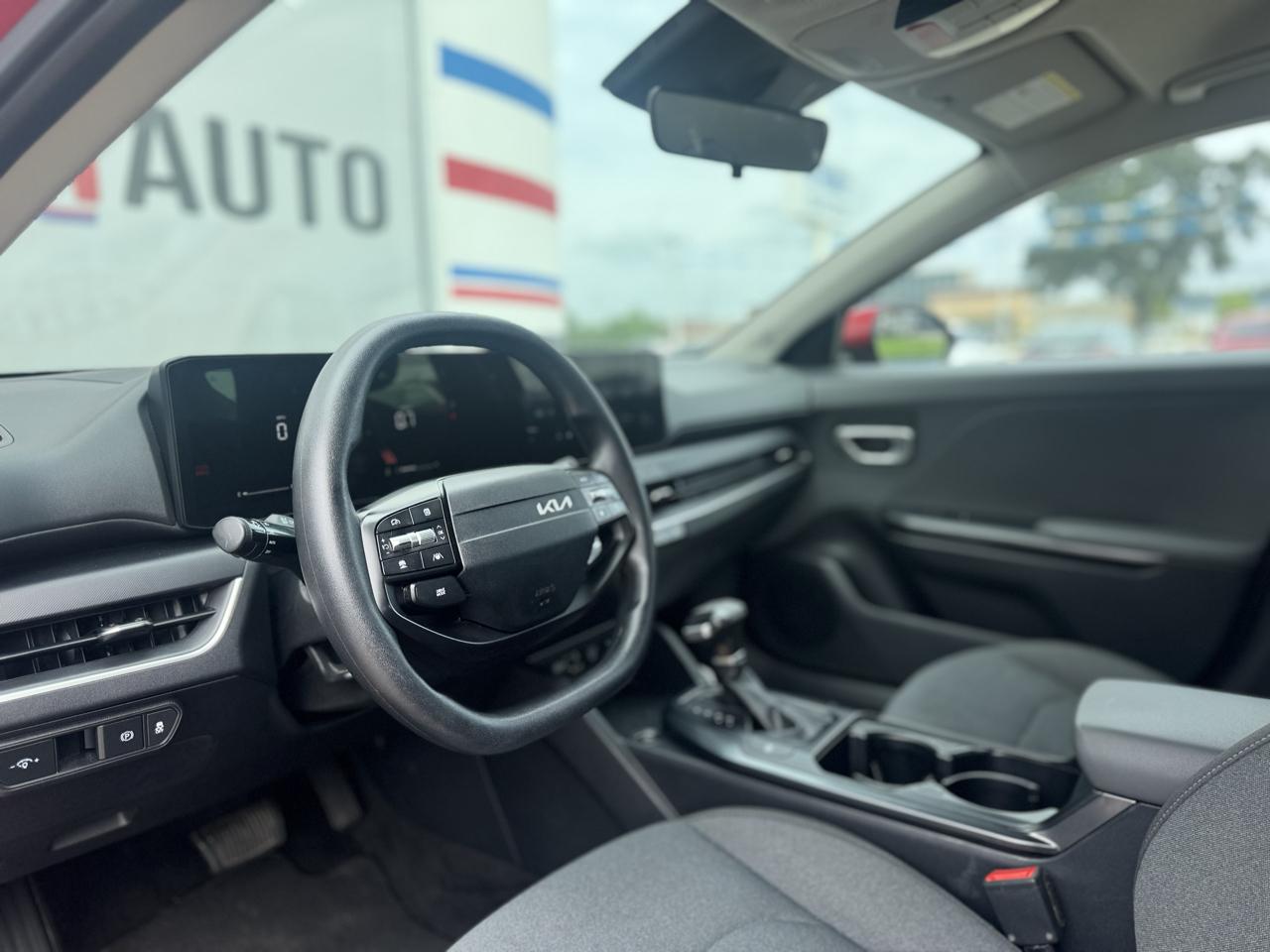 Kia K4 LX 2025