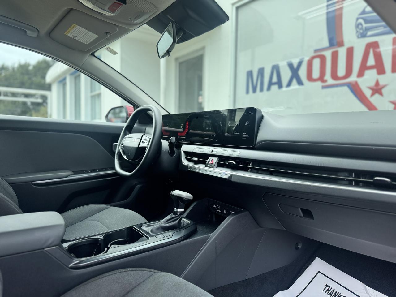 Kia K4 LX 2025