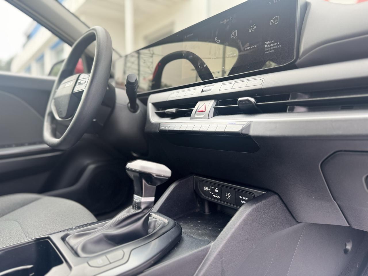 Kia K4 LX 2025