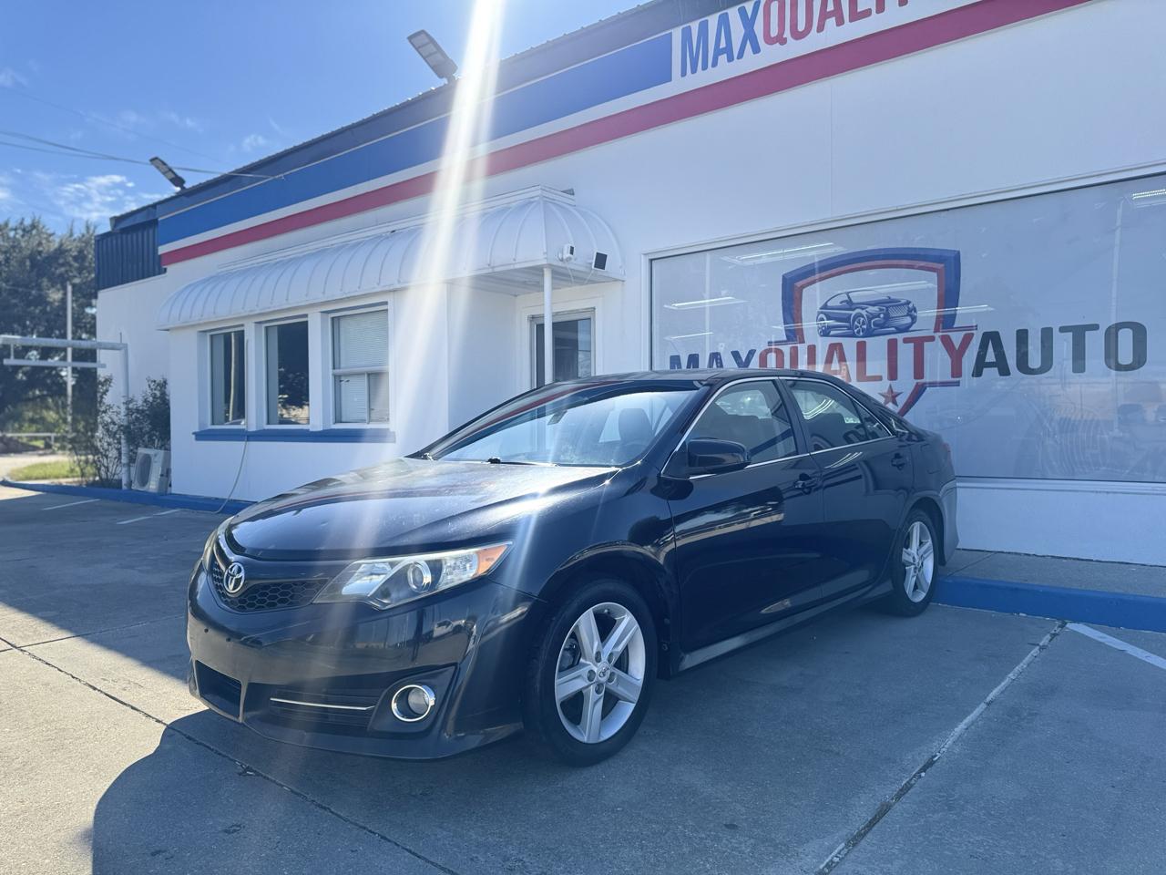 Toyota Camry SE 2012
