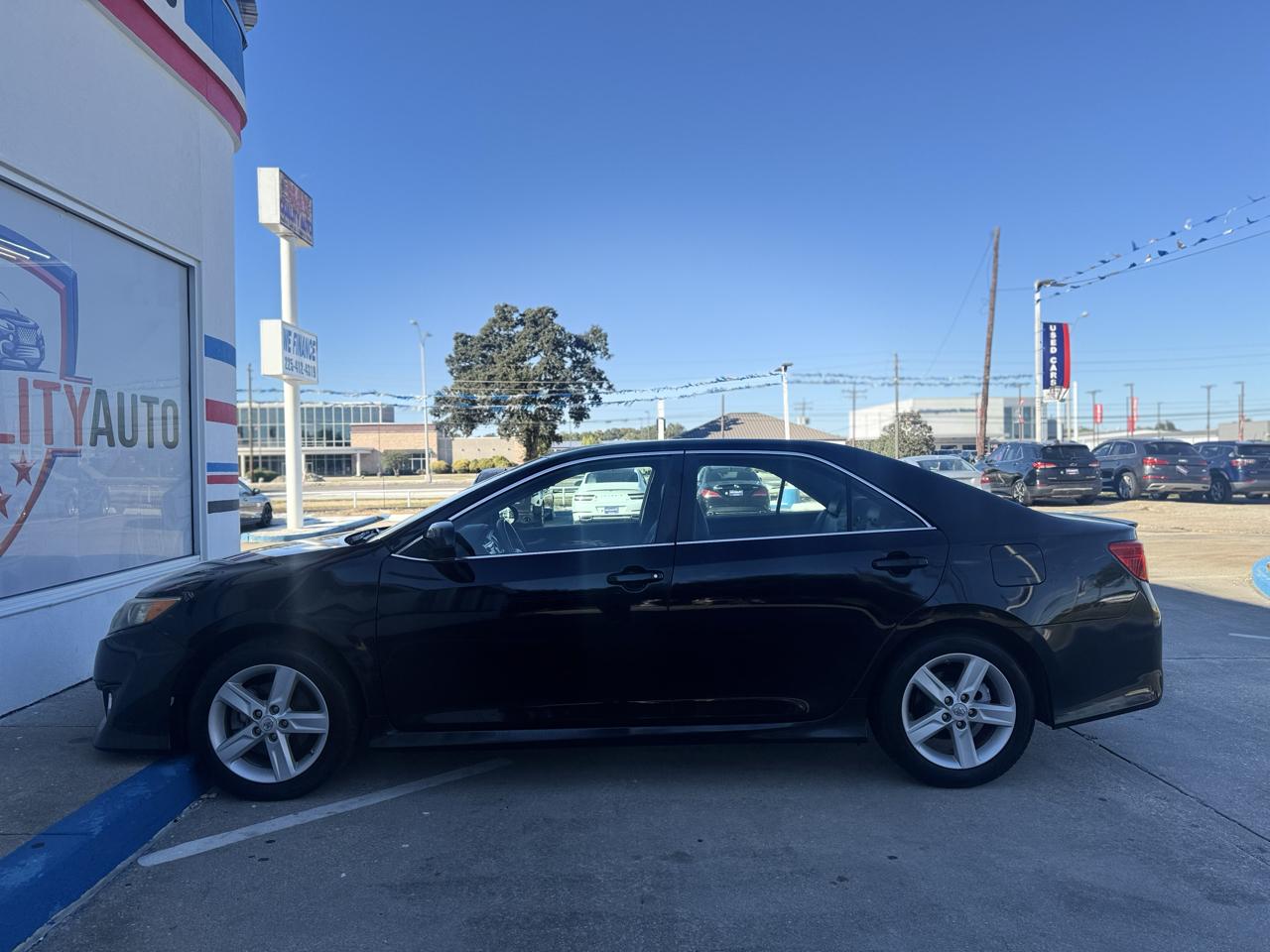 Toyota Camry SE 2012