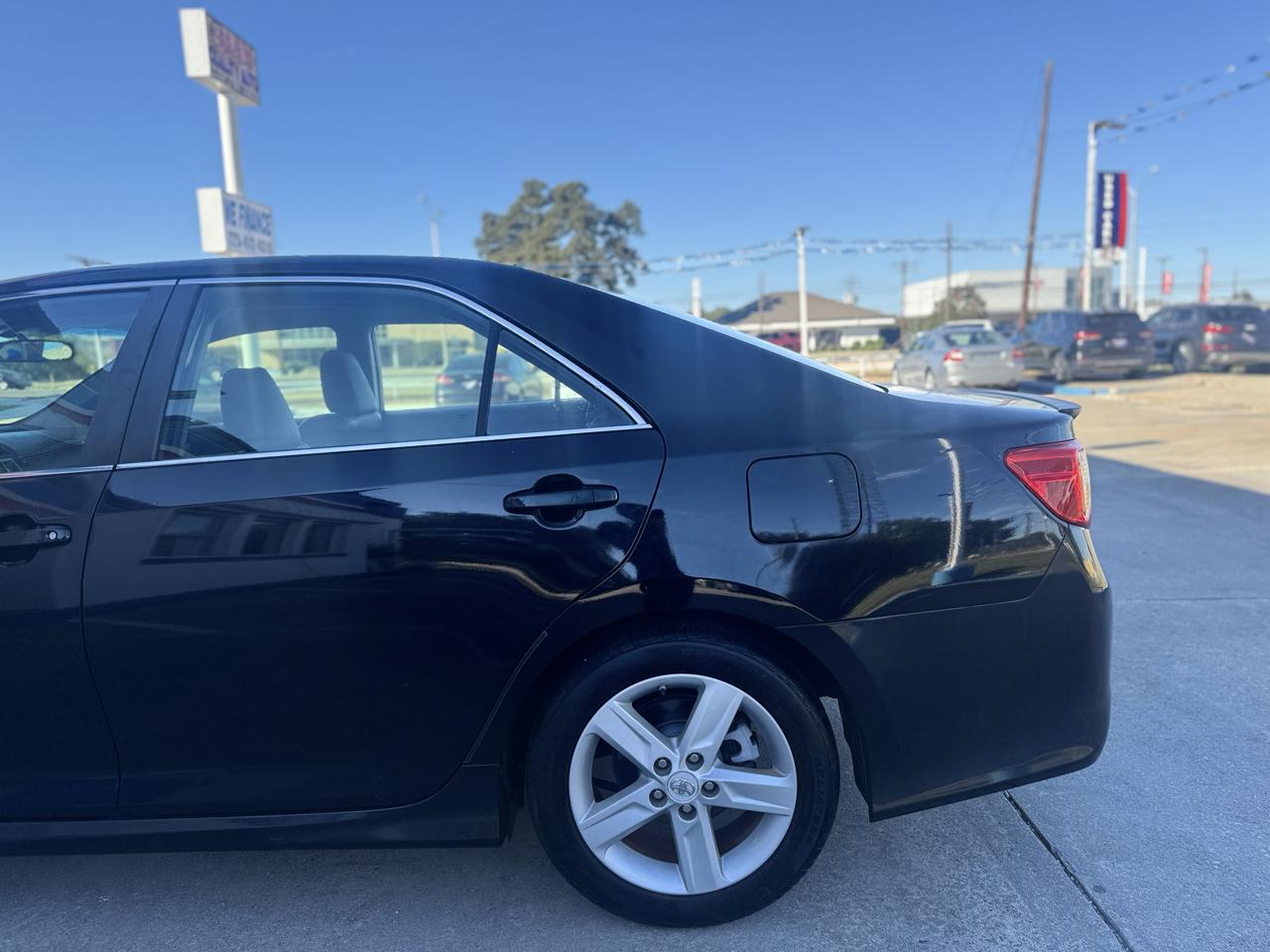Toyota Camry SE 2012