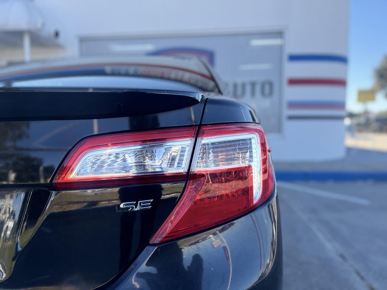 Toyota Camry SE 2012