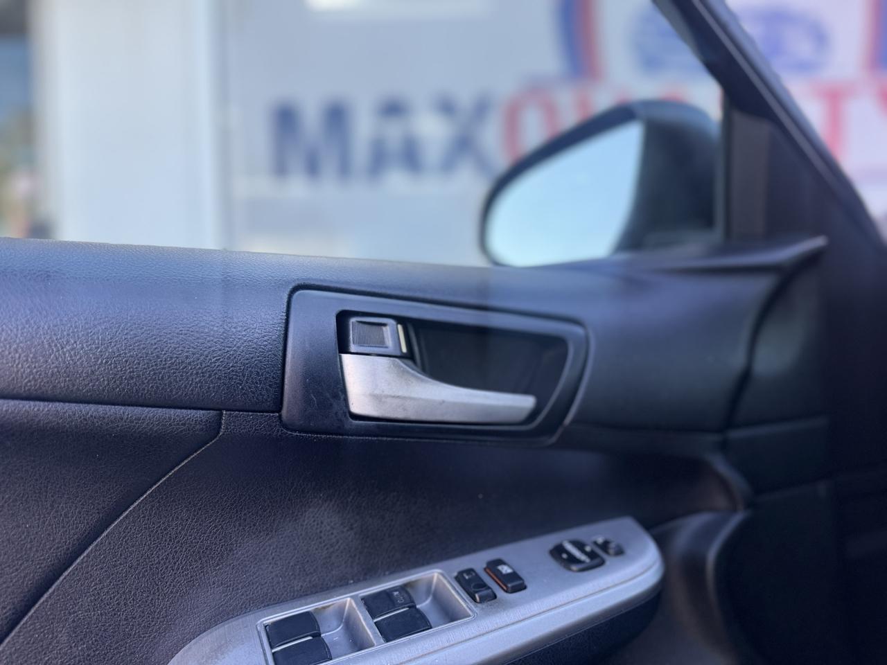 Toyota Camry SE 2012