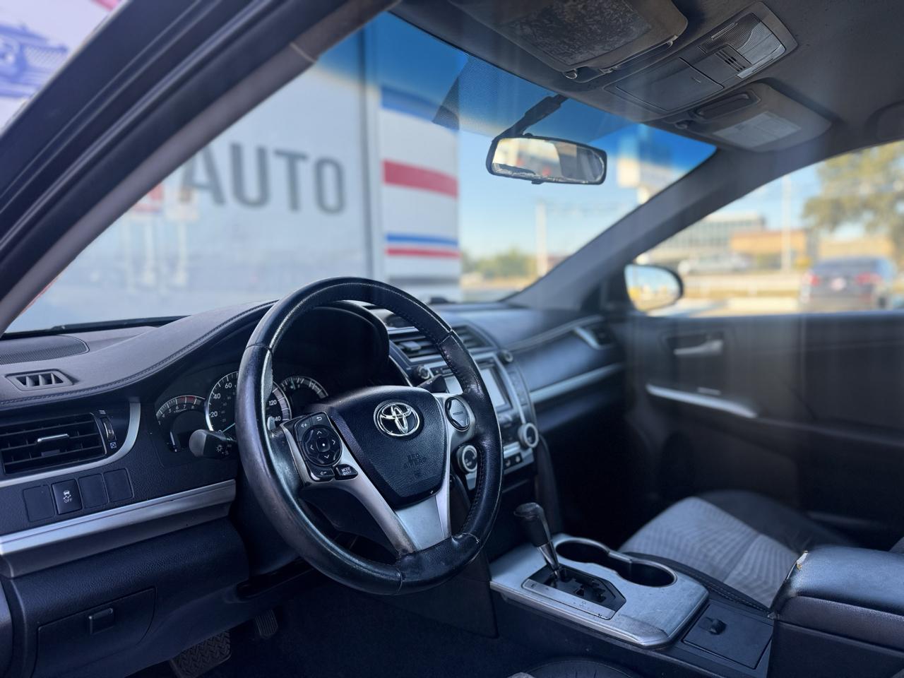 Toyota Camry SE 2012