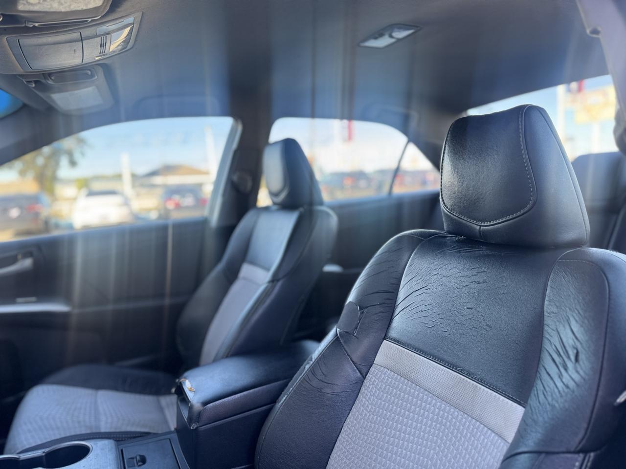 Toyota Camry SE 2012