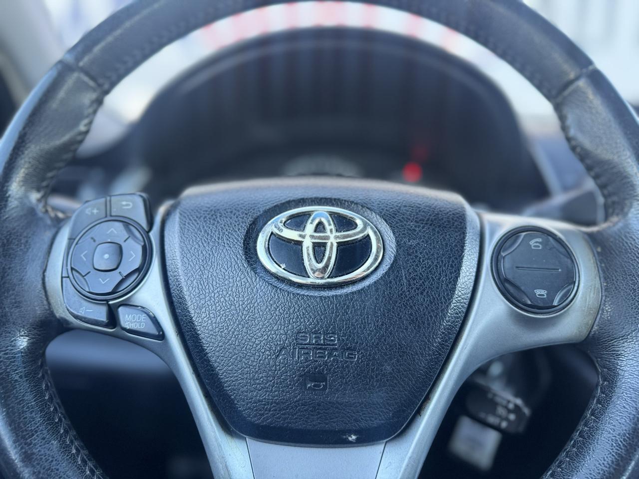 Toyota Camry SE 2012