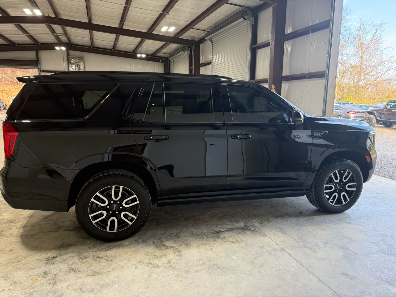 GMC Yukon 4WD 4dr AT4 2023