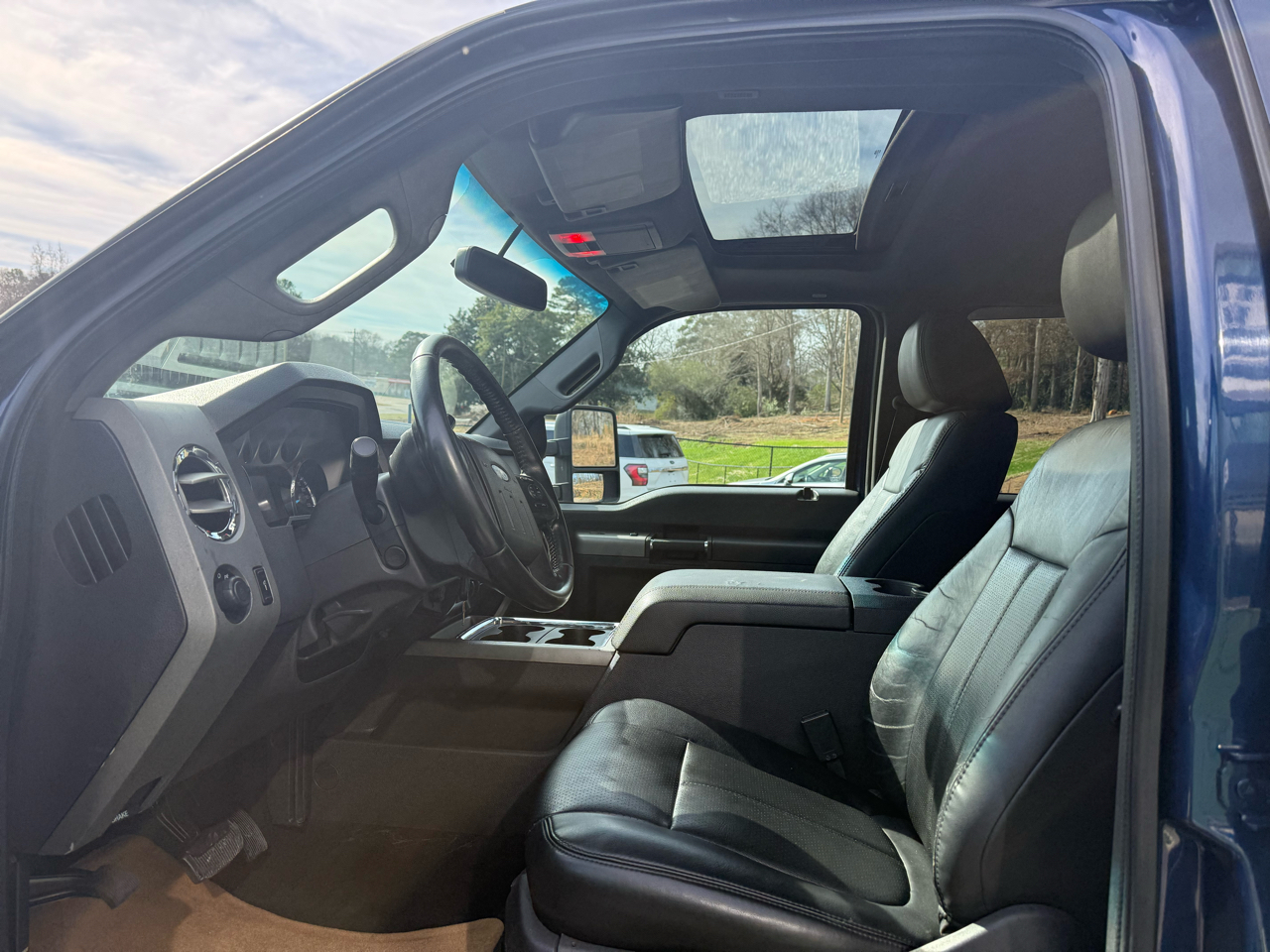 Ford Super Duty F-250 SRW 4WD Crew Cab 156" Lariat 2011