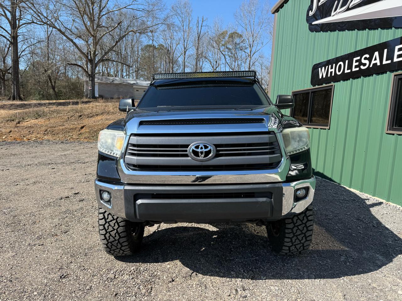 Toyota Tundra 4WD Truck CrewMax 5.7L FFV V8 6-Spd AT SR5 (Natl) 2014