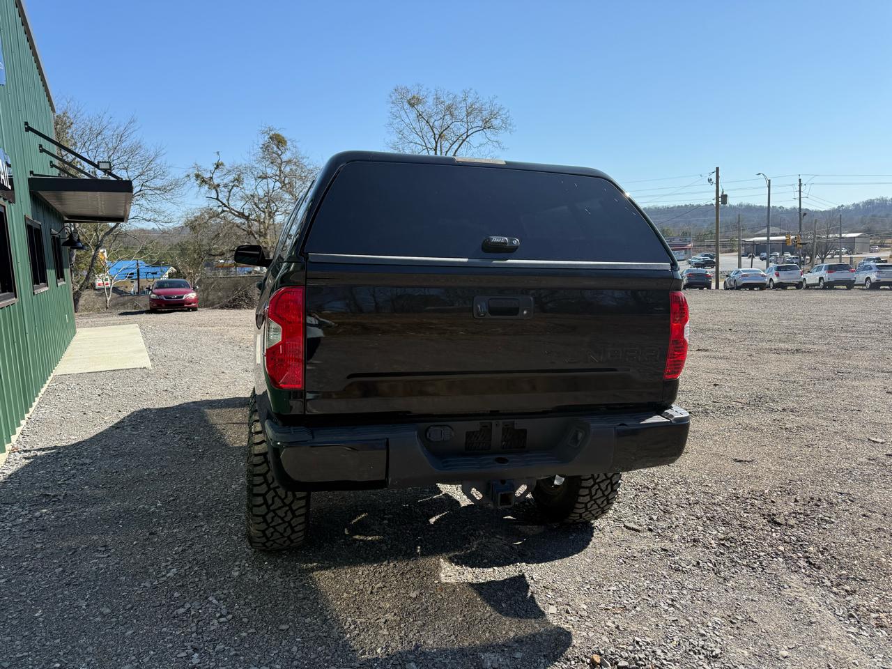 Toyota Tundra 4WD Truck CrewMax 5.7L FFV V8 6-Spd AT SR5 (Natl) 2014