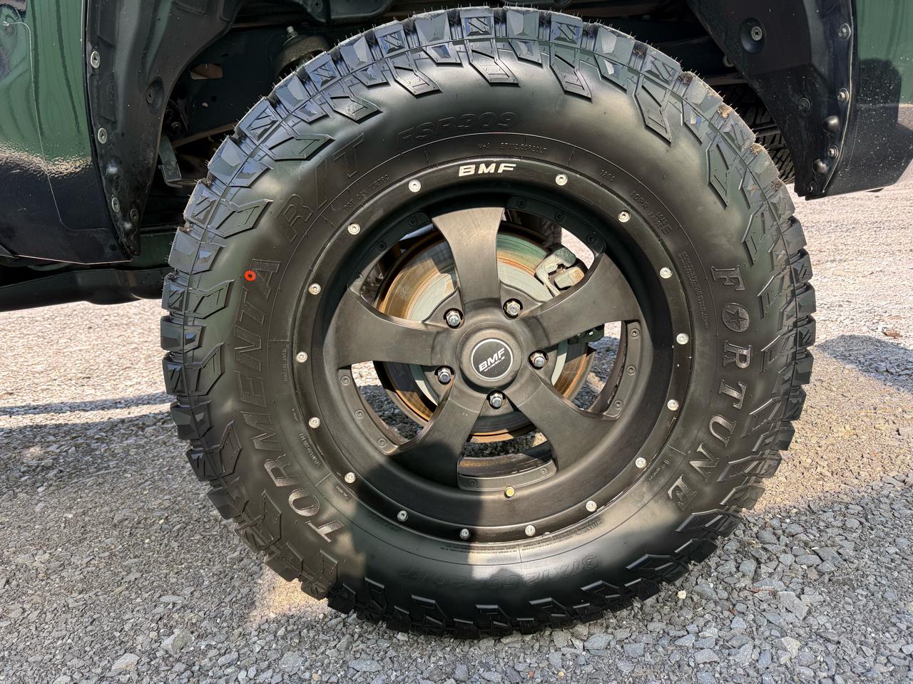 Toyota Tundra 4WD Truck CrewMax 5.7L FFV V8 6-Spd AT SR5 (Natl) 2014