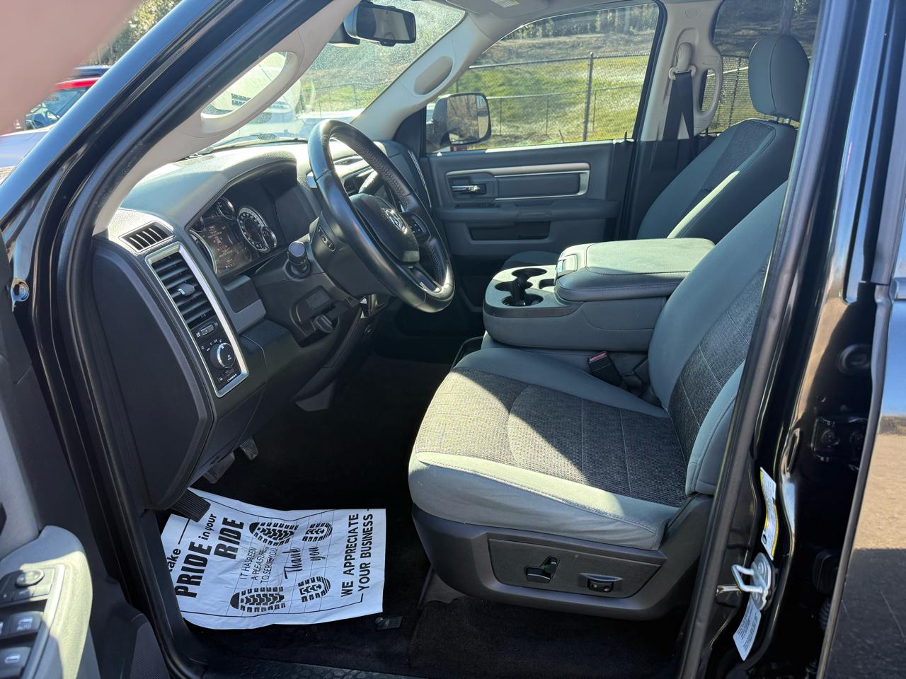 RAM 2500 4WD Crew Cab 149" Outdoorsman 2016