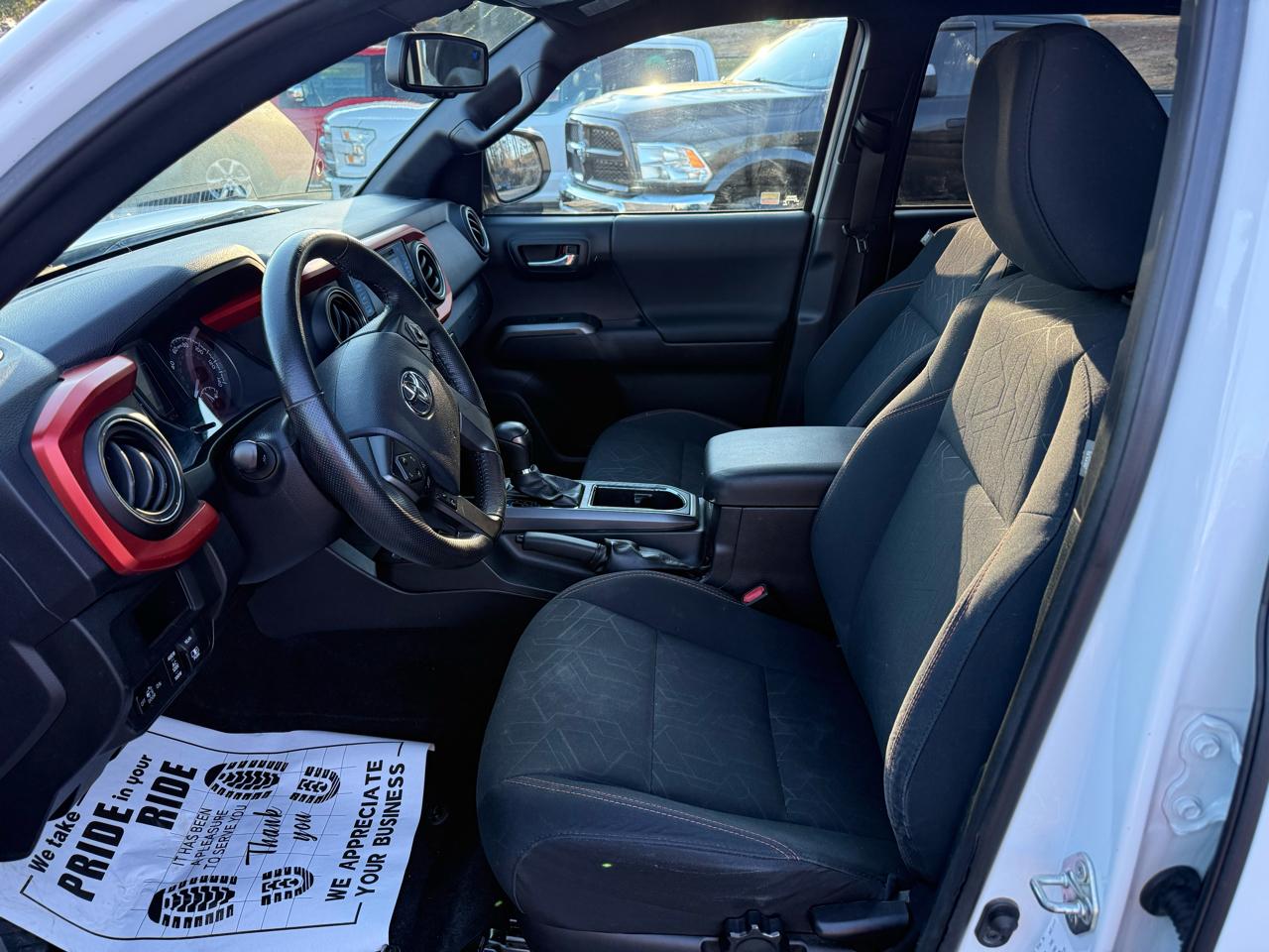 Toyota Tacoma TRD Sport Double Cab 6' Bed V6 4x2 AT (Natl) 2017