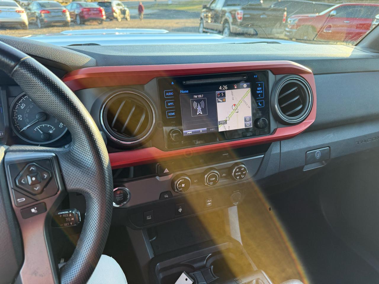 Toyota Tacoma TRD Sport Double Cab 6' Bed V6 4x2 AT (Natl) 2017