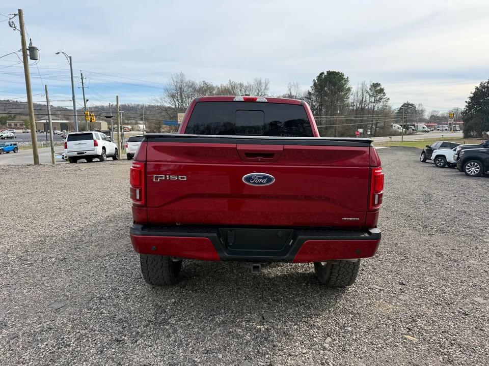 Ford F-150 4WD SuperCrew 145" Lariat 2015
