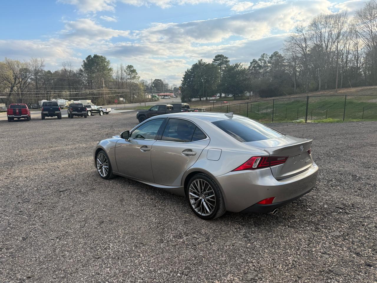 Lexus IS 200t 4dr Sdn 2016