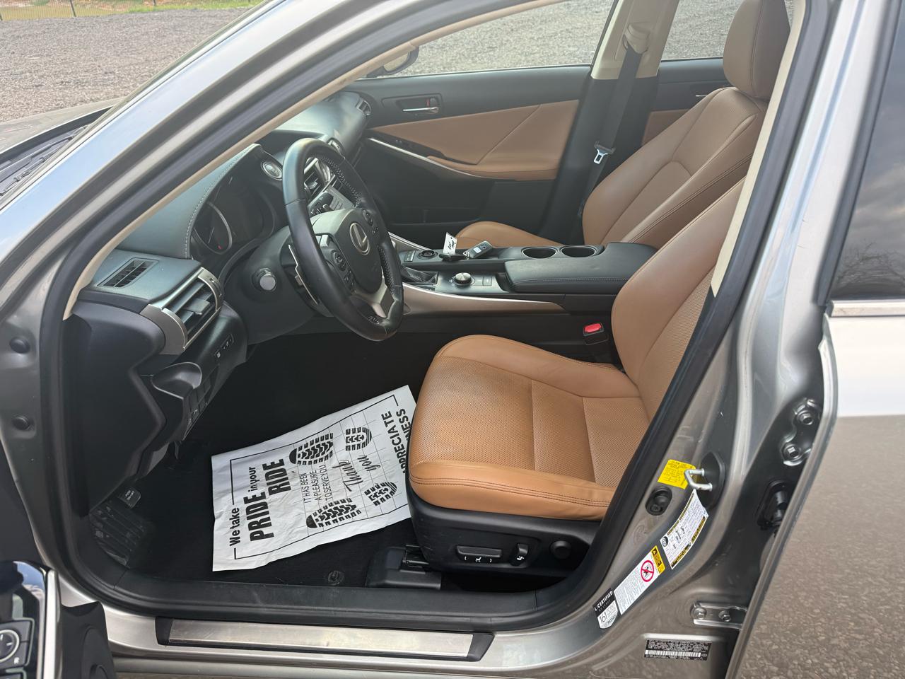 Lexus IS 200t 4dr Sdn 2016