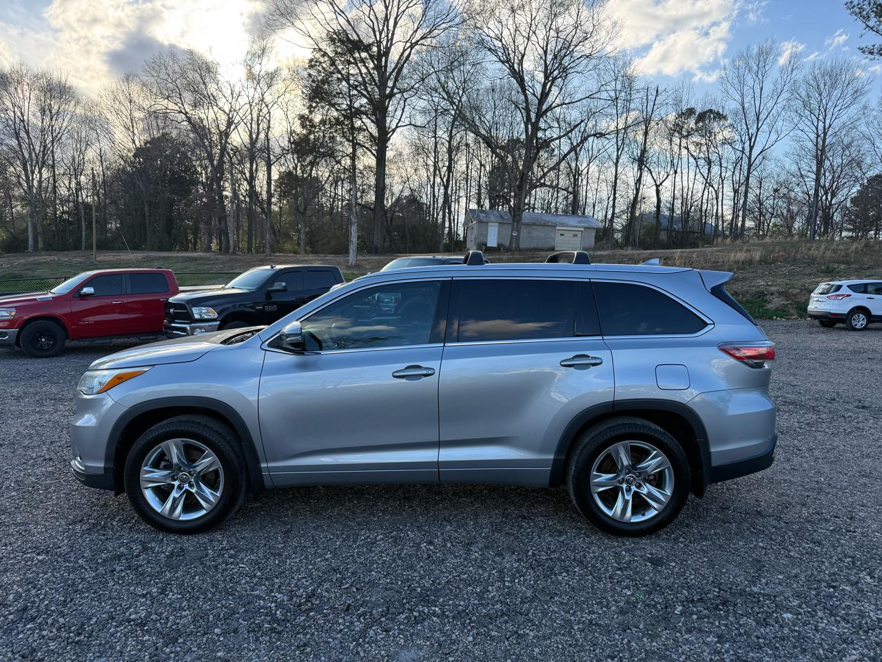 Toyota Highlander FWD 4dr V6 Limited (Natl) 2016