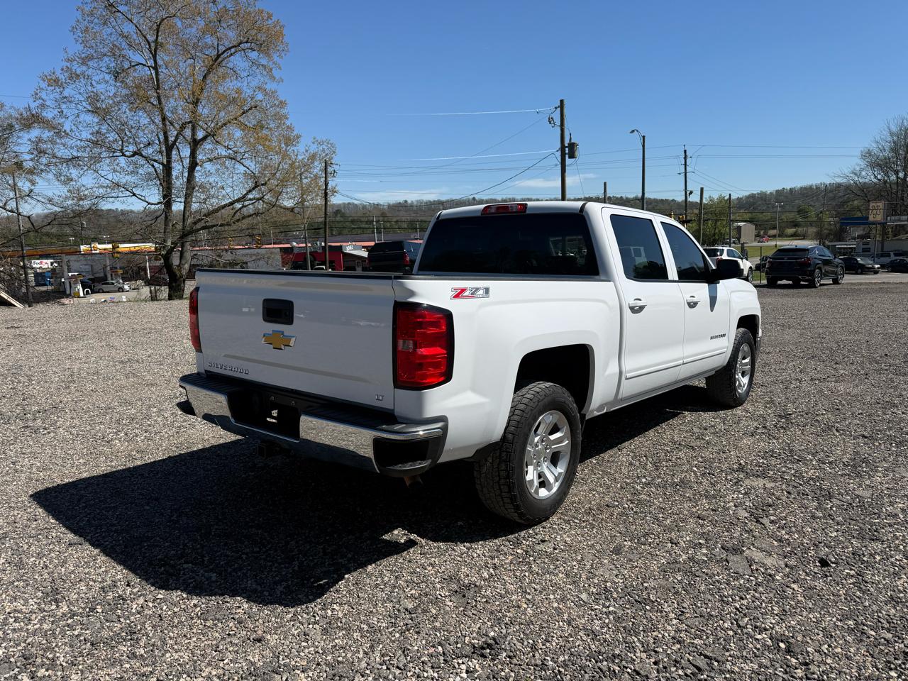 Chevrolet Silverado 1500 4WD Crew Cab 143.5" LT w/2LT 2015