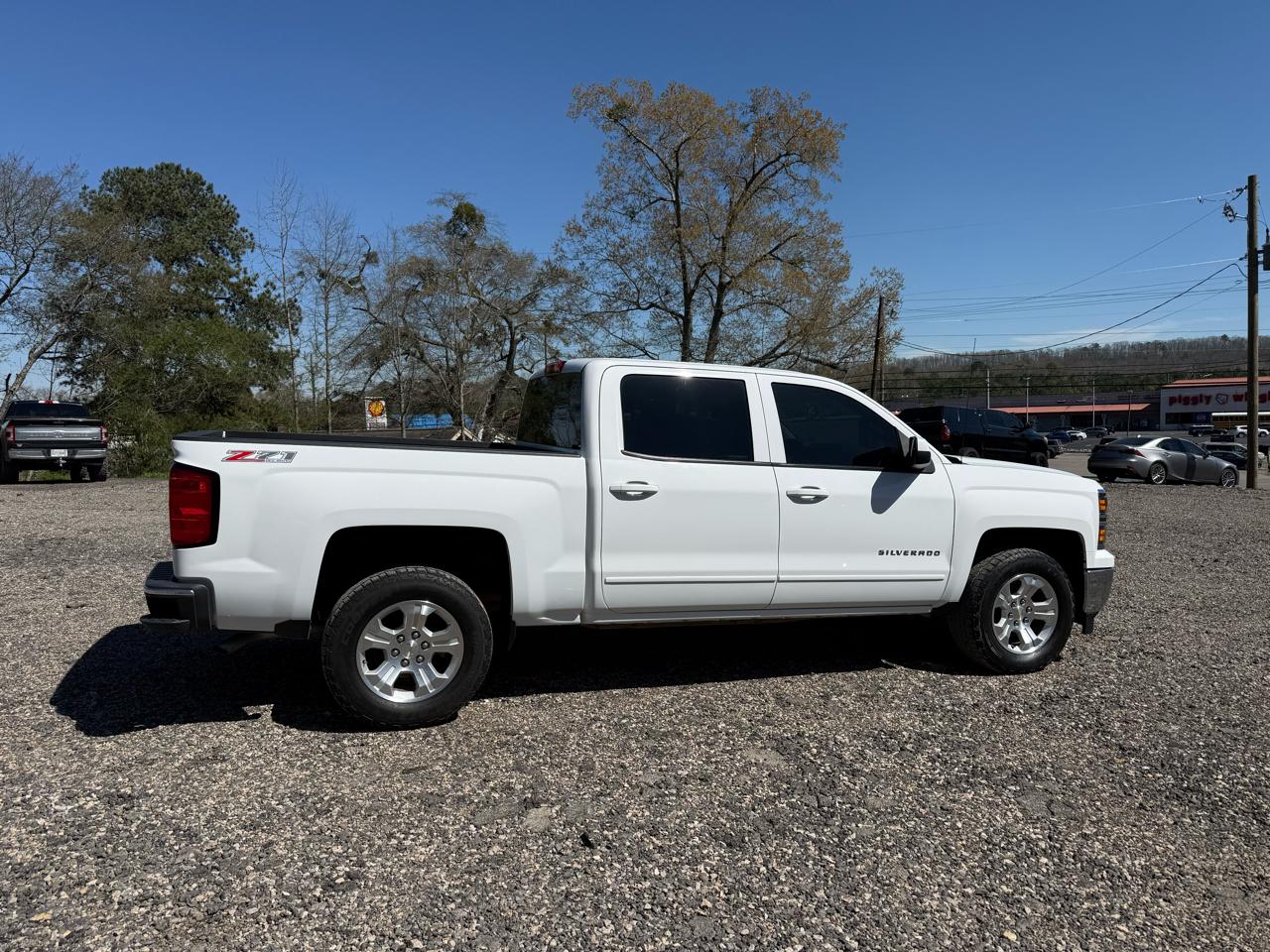 Chevrolet Silverado 1500 4WD Crew Cab 143.5" LT w/2LT 2015