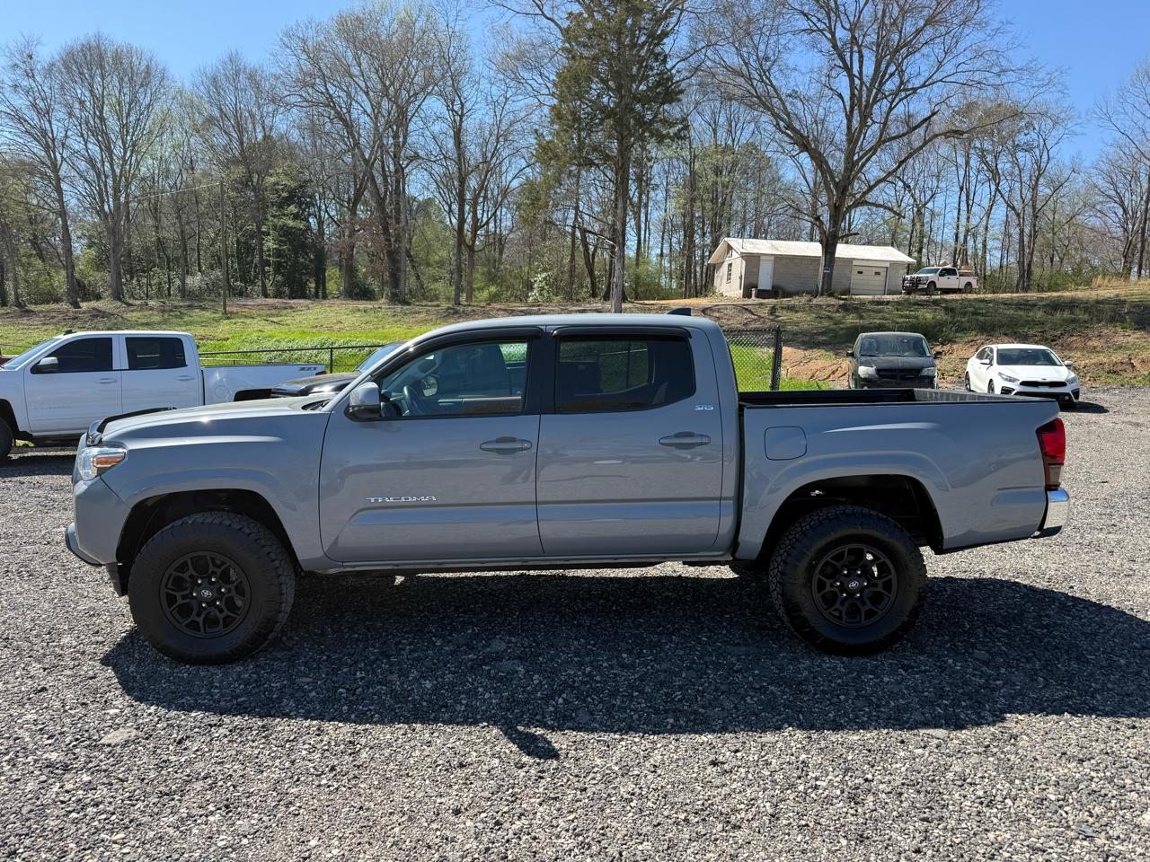 Toyota Tacoma 2WD SR5 Double Cab 5' Bed I4 AT (Natl) 2021