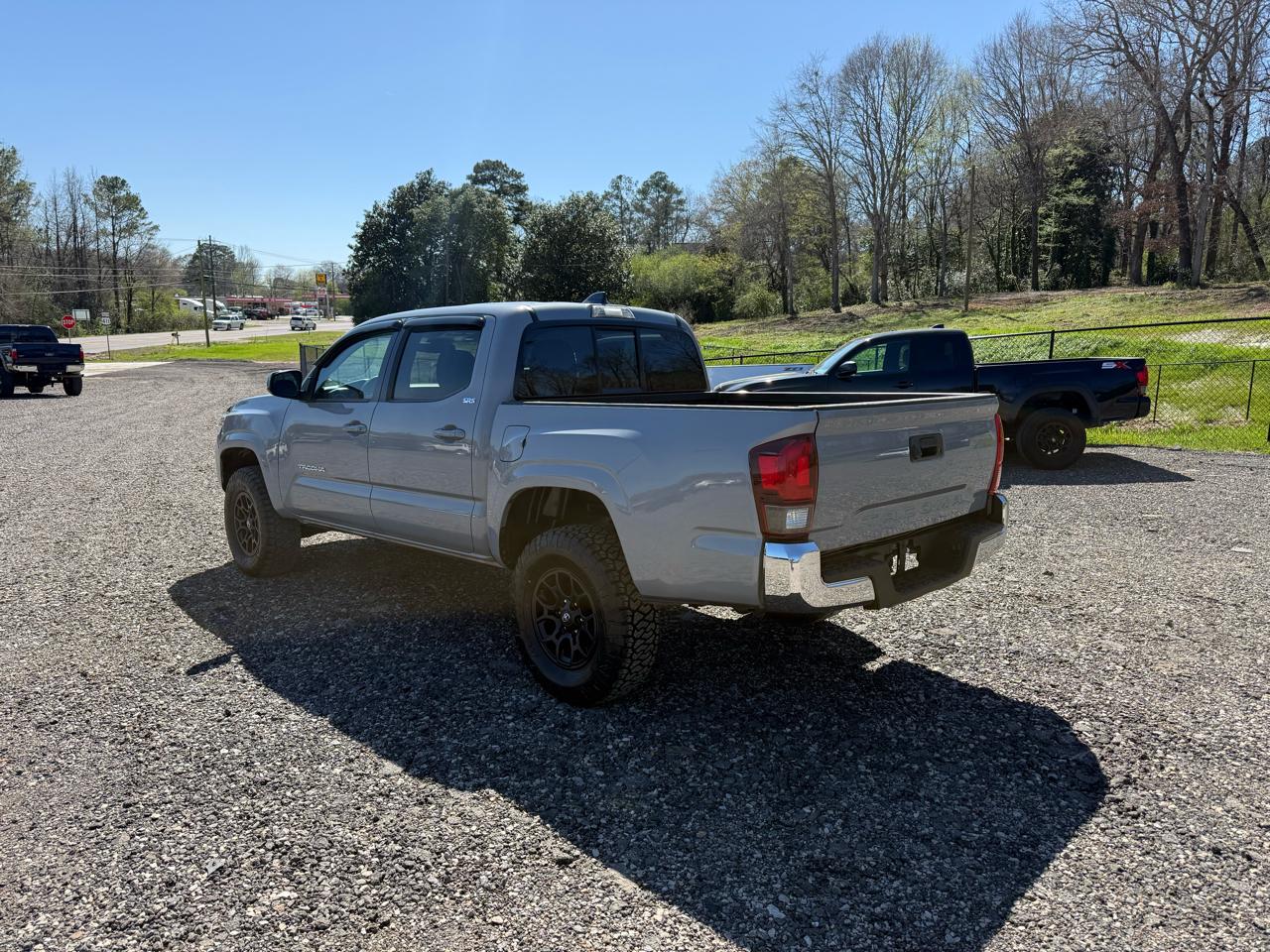 Toyota Tacoma 2WD SR5 Double Cab 5' Bed I4 AT (Natl) 2021