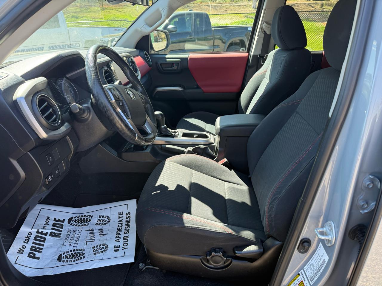 Toyota Tacoma 2WD SR5 Double Cab 5' Bed I4 AT (Natl) 2021