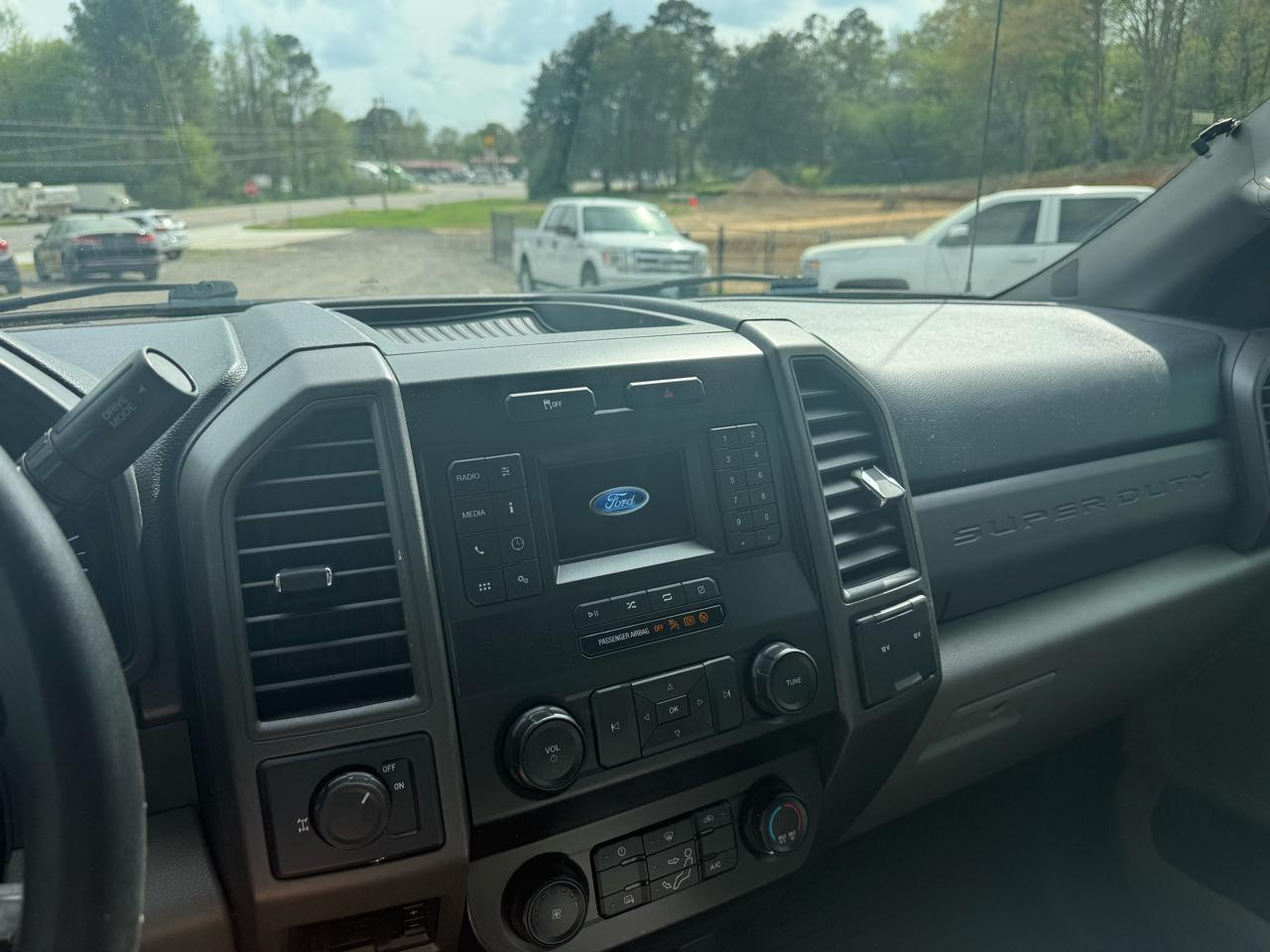 Ford Super Duty F-250 SRW XL 2WD Reg Cab 8' Box 2021