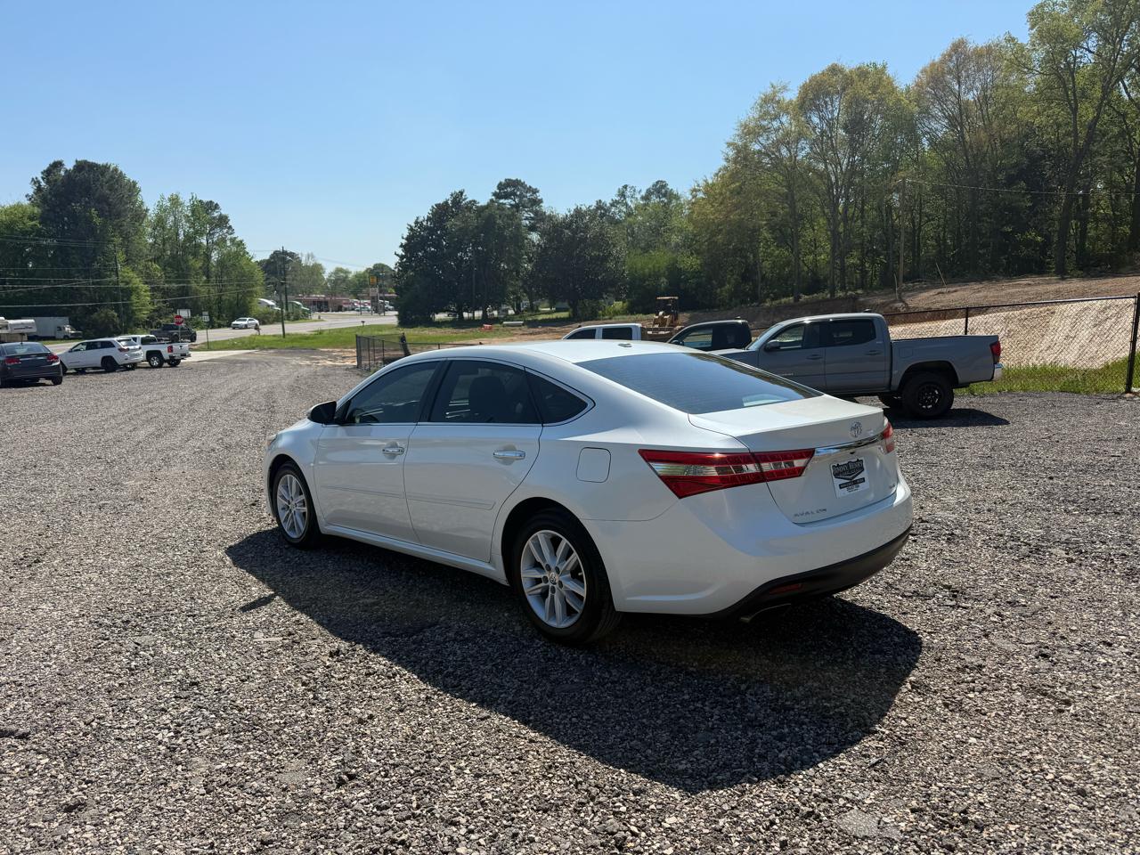 Toyota Avalon 4dr Sdn XLE Touring (Natl) 2015