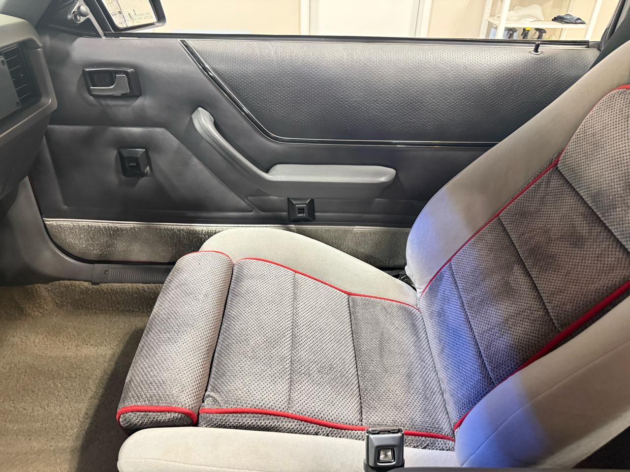 Ford Mustang 2dr Hatchback GT 1986