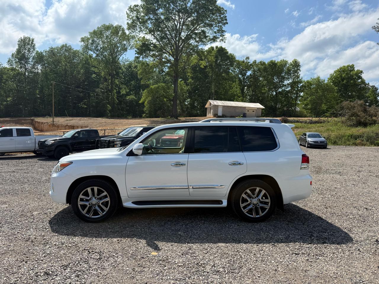 Lexus LX 570 4WD 4dr 2013