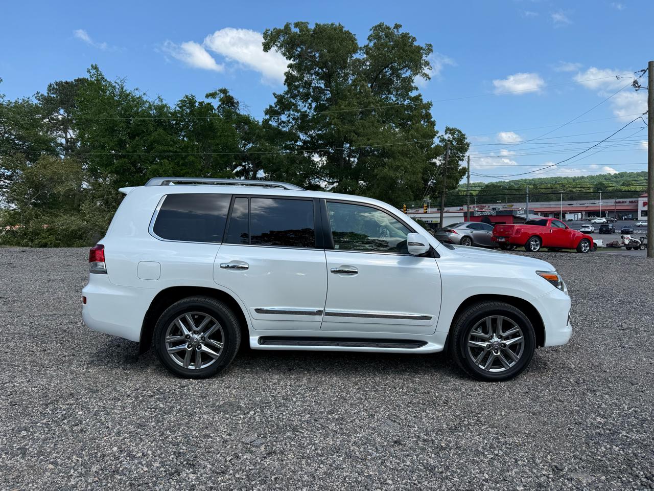 Lexus LX 570 4WD 4dr 2013