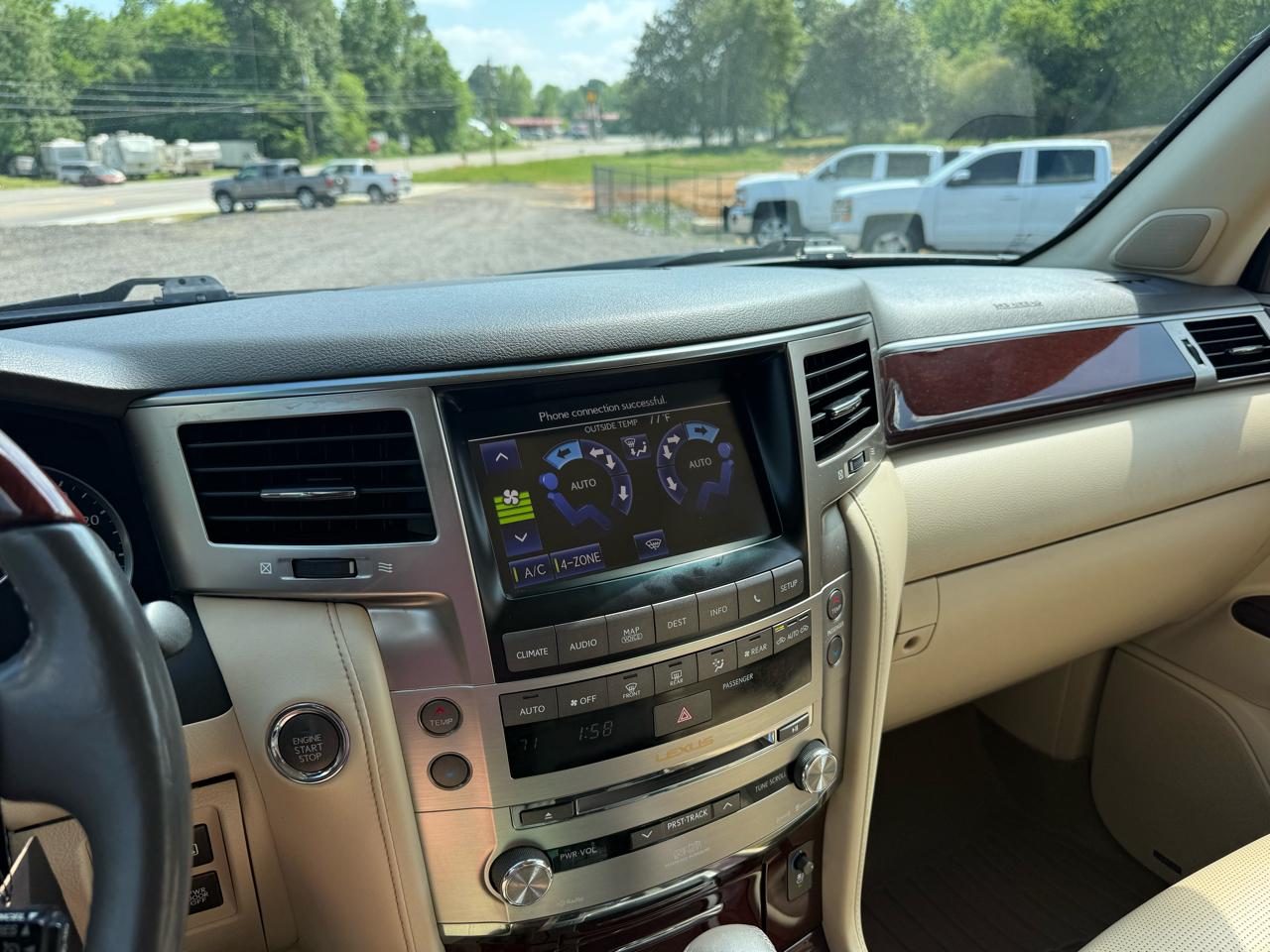 Lexus LX 570 4WD 4dr 2013