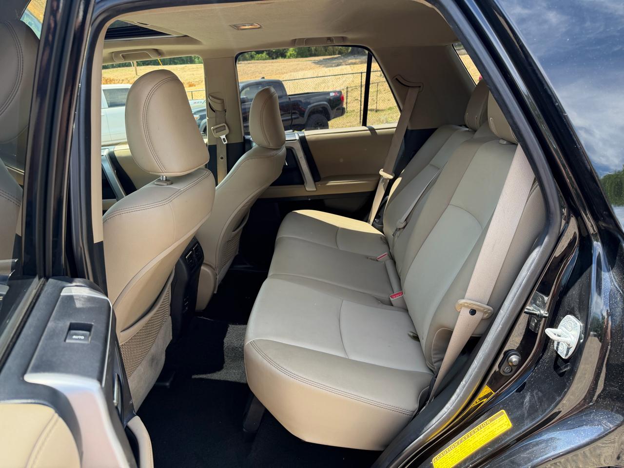Toyota 4Runner RWD 4dr V6 SR5 Premium (Natl) 2016