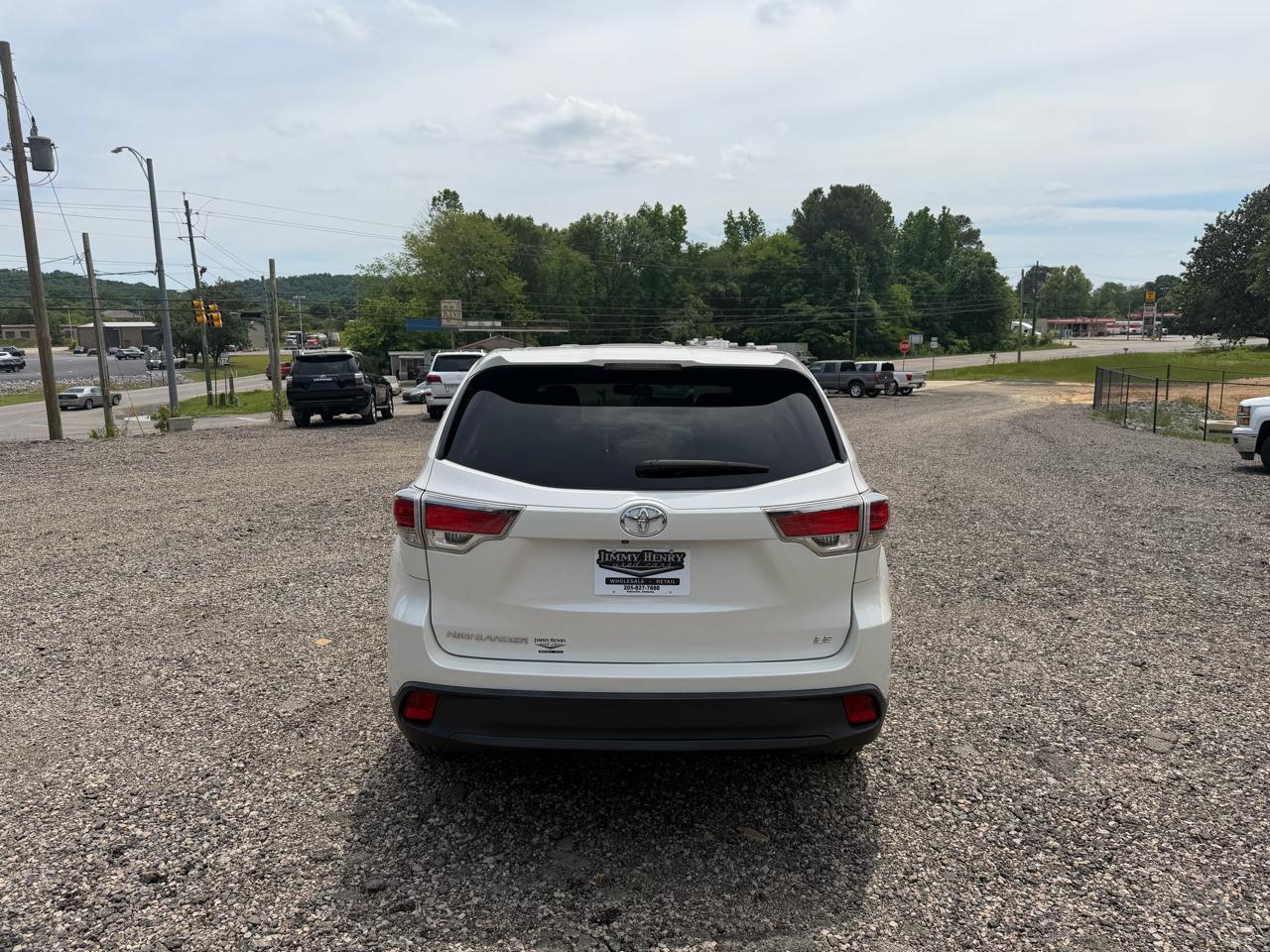 Toyota Highlander FWD 4dr I4 LE (Natl) 2015
