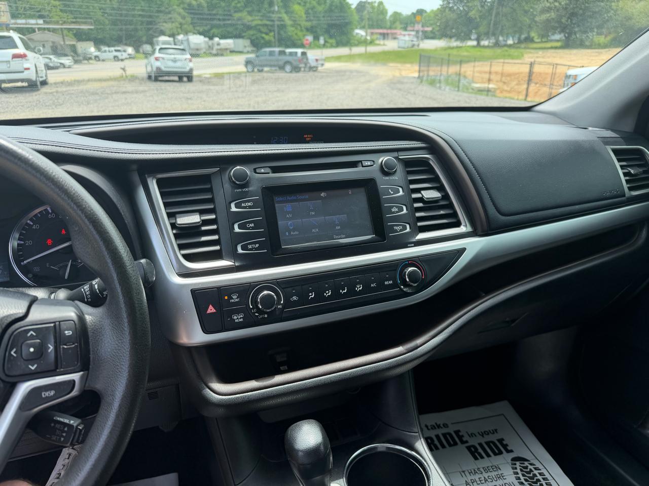 Toyota Highlander FWD 4dr I4 LE (Natl) 2015