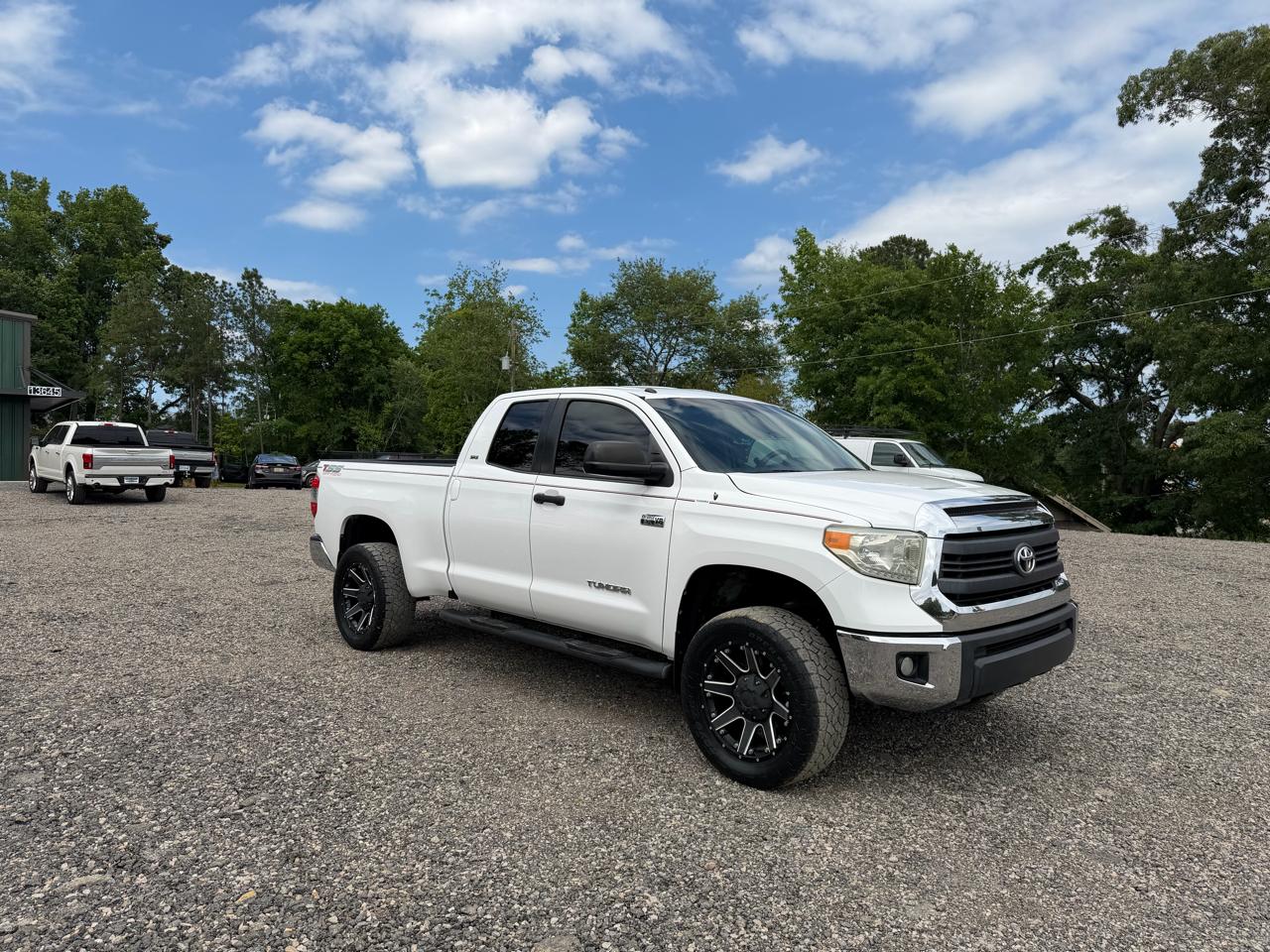 Toyota Tundra 2WD Truck Double Cab 5.7L V8 6-Spd AT SR5 (Natl) 2014