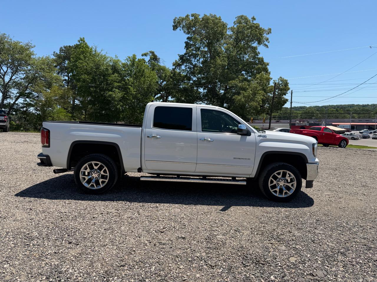 GMC Sierra 1500 4WD Crew Cab 143.5" SLT 2017
