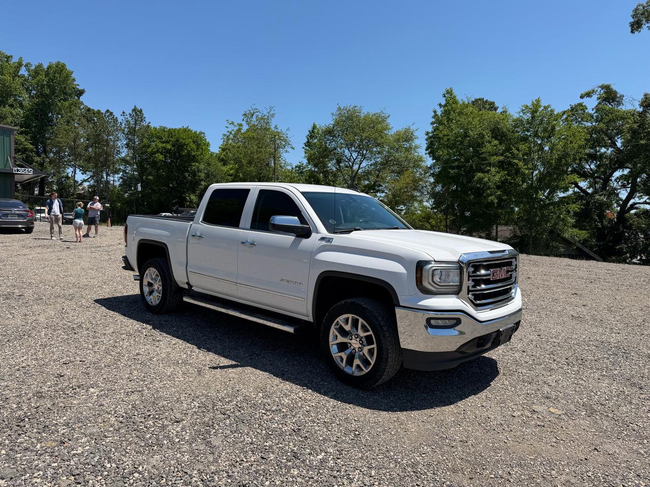 GMC Sierra 1500 4WD Crew Cab 143.5" SLT 2017