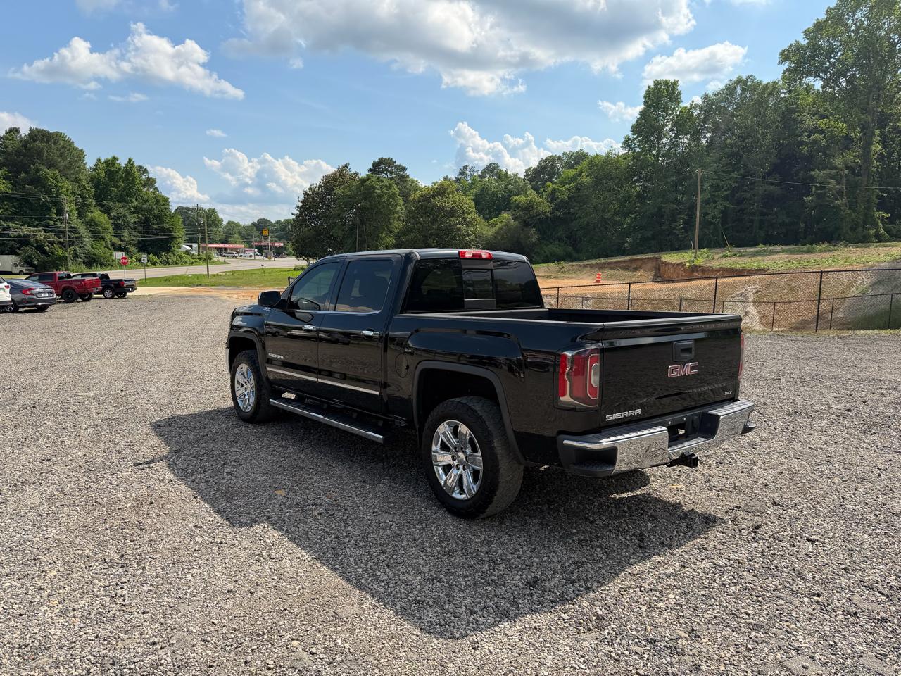 GMC Sierra 1500 4WD Crew Cab 143.5" SLT 2018