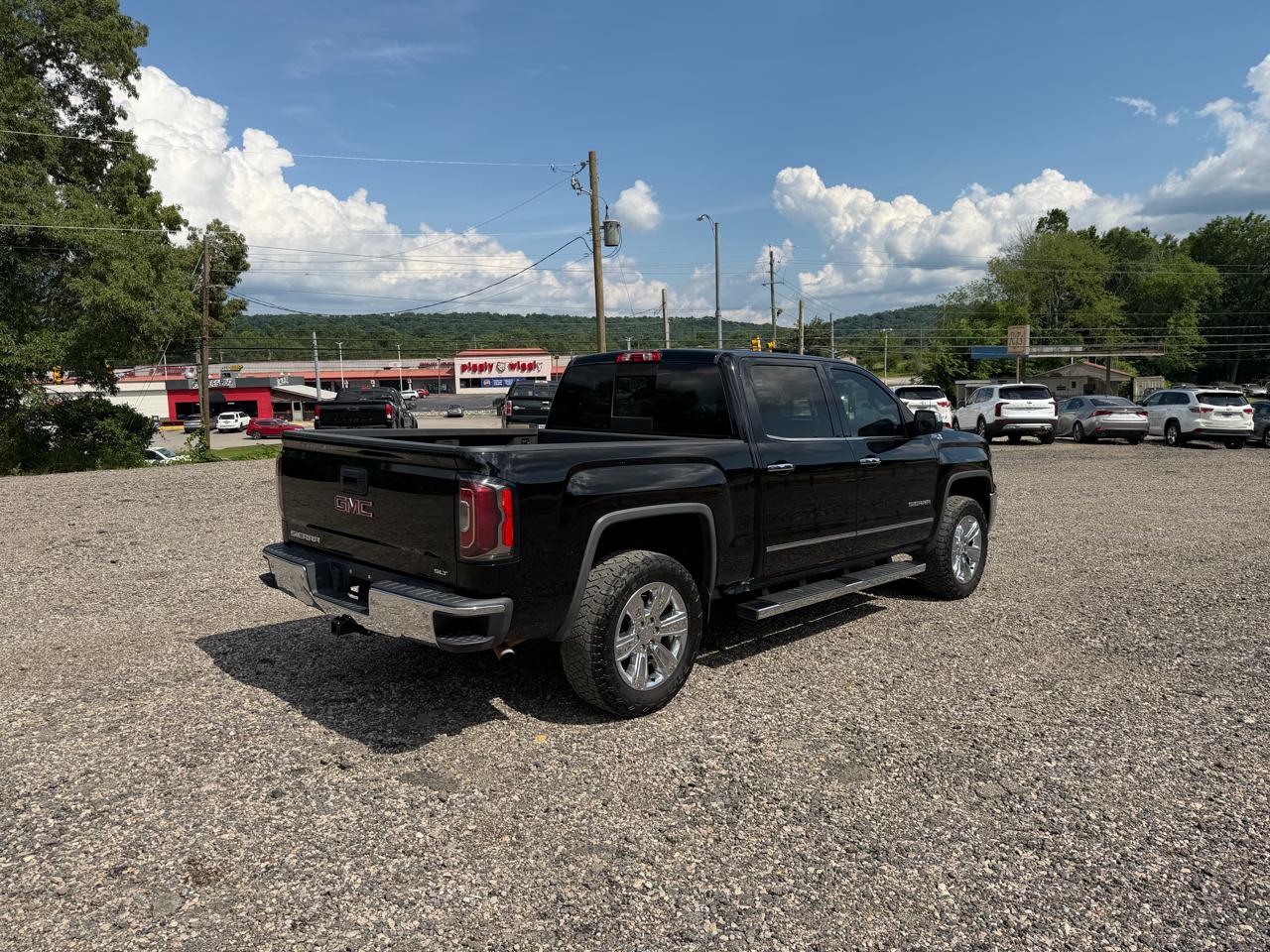 GMC Sierra 1500 4WD Crew Cab 143.5" SLT 2018