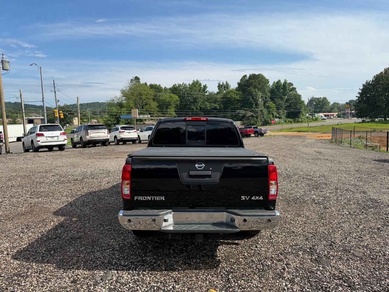 Nissan Frontier 4WD Crew Cab SWB Auto SV 2015