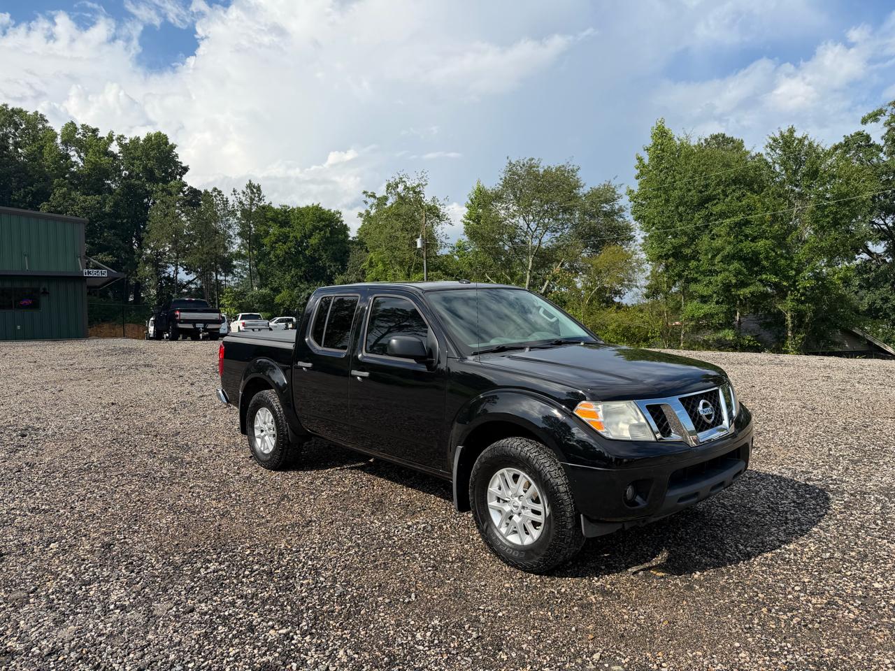 Nissan Frontier 4WD Crew Cab SWB Auto SV 2015
