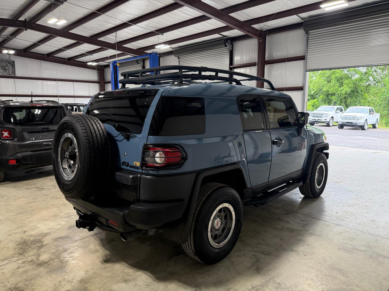 Toyota FJ Cruiser 4WD 4dr Auto (Natl) 2014