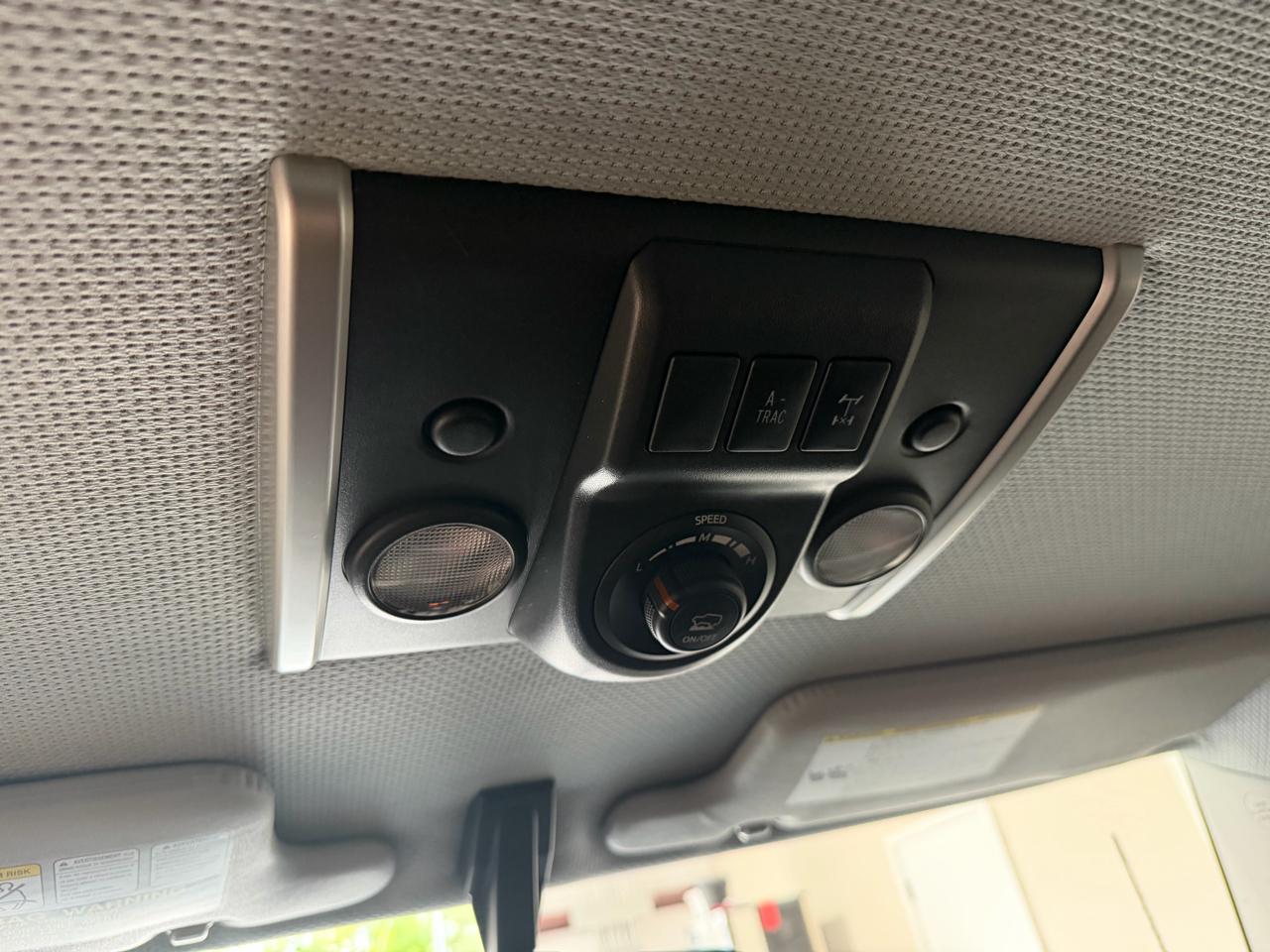 Toyota FJ Cruiser 4WD 4dr Auto (Natl) 2014