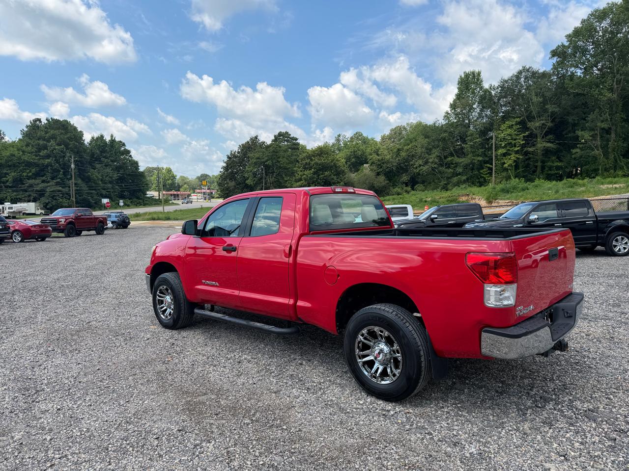 Toyota Tundra 4WD Truck Dbl 4.6L V8 6-Spd AT (Natl) 2011